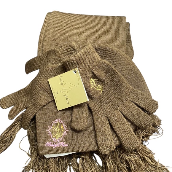 Baby Phat Womens Scarf Gloves Beanie Hat Set Brown Pink Logo Y2K Streetwear NWT - Picture 4 of 6
